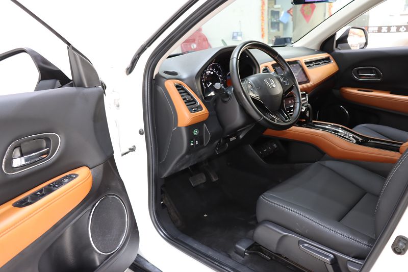本田 缤智 2015款 1.8L CVT两驱豪华型