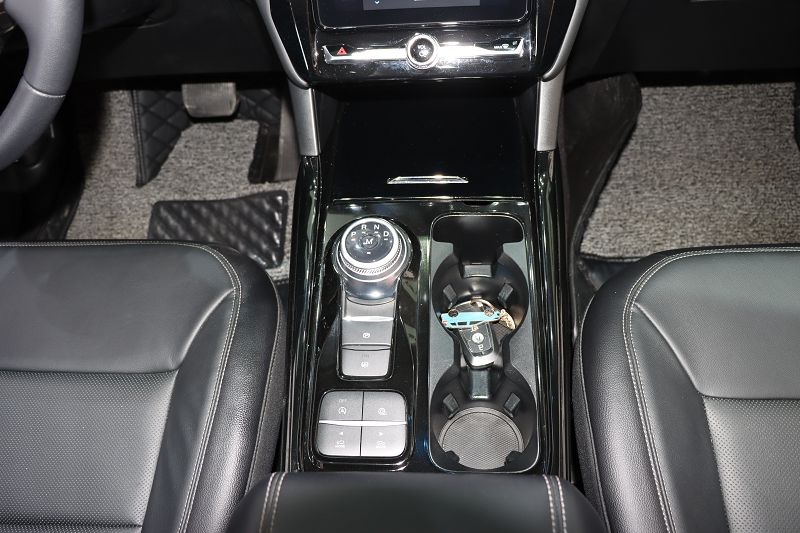 福特 探险者 2020款 EcoBoost 285 后驱风尚版 7座