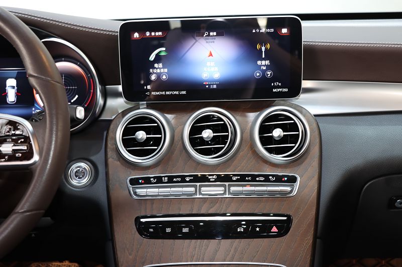 奔驰GLC级 2022款 GLC 260 L 4MATIC 豪华型
