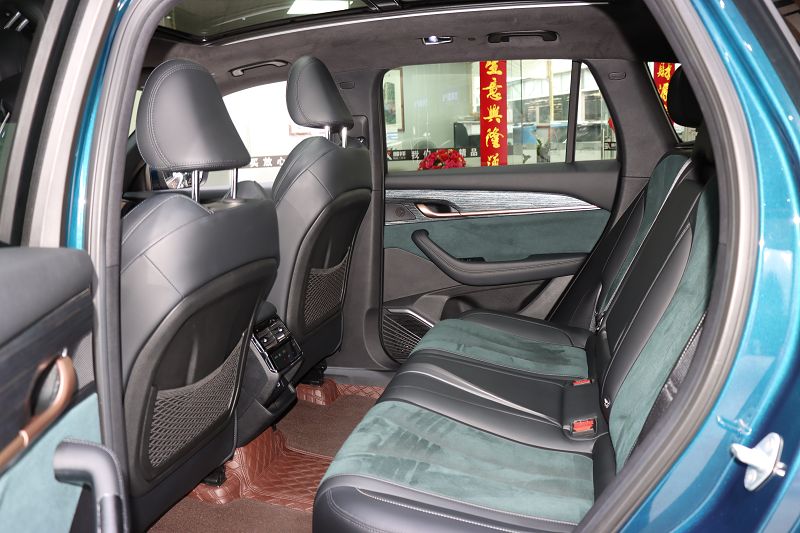 吉利汽车 星越L 2021款 2.0TD DCT EVO两驱智尊型