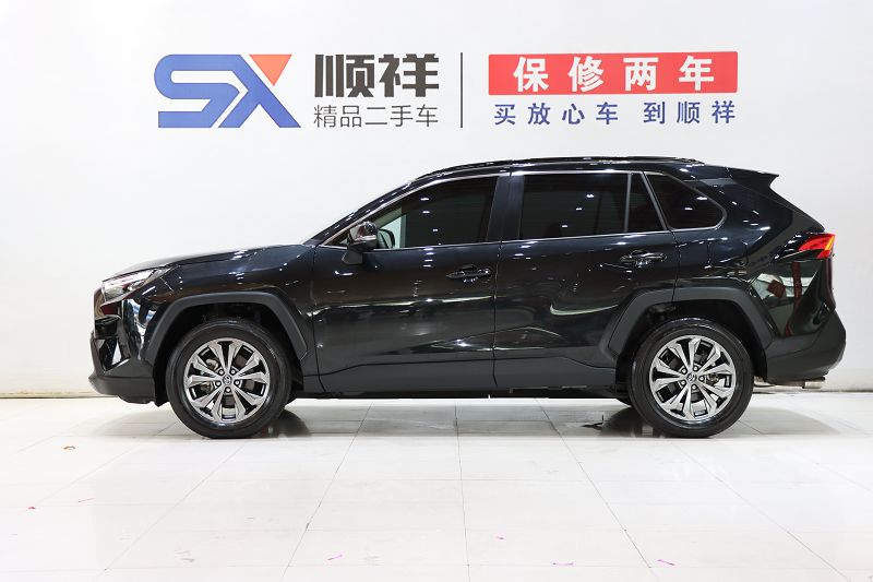 丰田 RAV4荣放 2023款 2.0L CVT两驱风尚Plus版