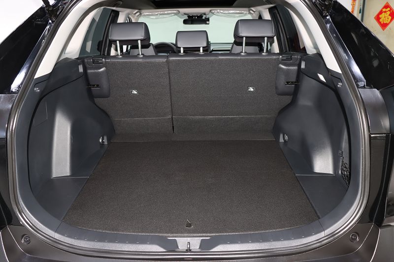 丰田 RAV4荣放 2023款 2.0L CVT两驱风尚Plus版