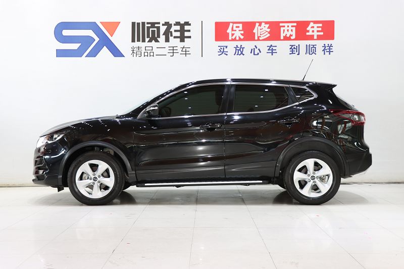日产逍客 2023款 经典 2.0L CVT XV舒适版