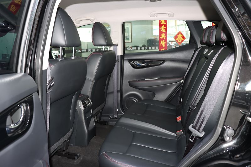 日产逍客 2023款 经典 2.0L CVT XV舒适版