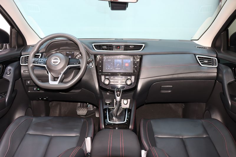 日产逍客 2023款 经典 2.0L CVT XV舒适版