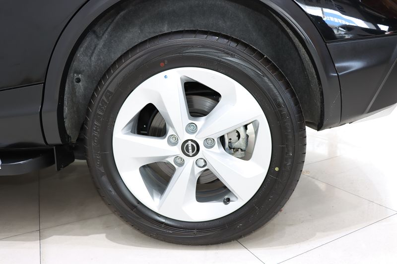 日产逍客 2023款 经典 2.0L CVT XV舒适版