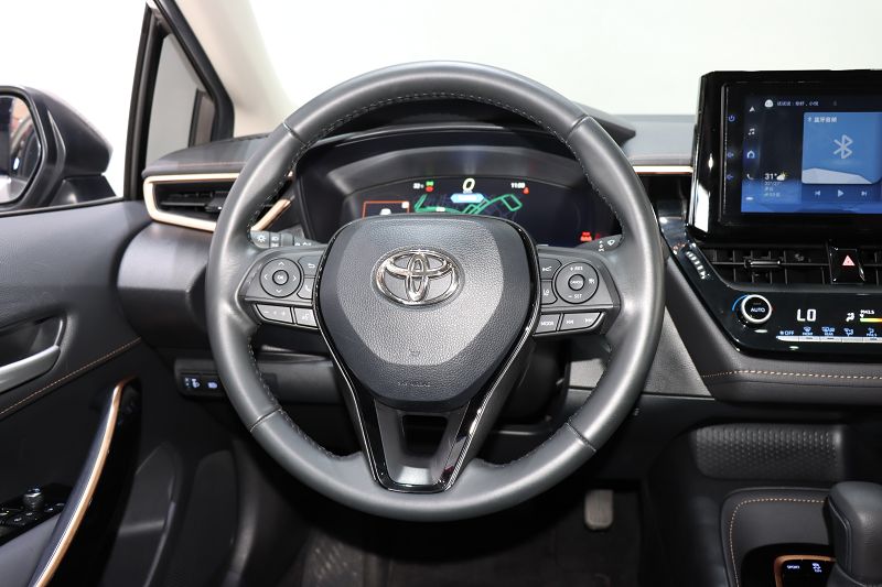 丰田凌尚 2023款 2.0L 尊贵版