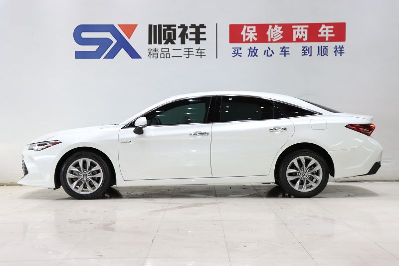 丰田 亚洲龙 2019款 双擎 2.5L 豪华版 国VI