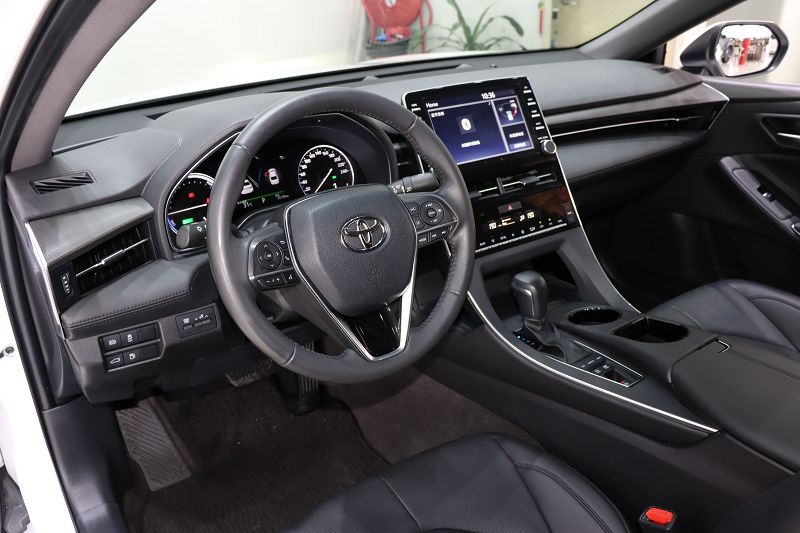 丰田 亚洲龙 2019款 双擎 2.5L 豪华版 国VI
