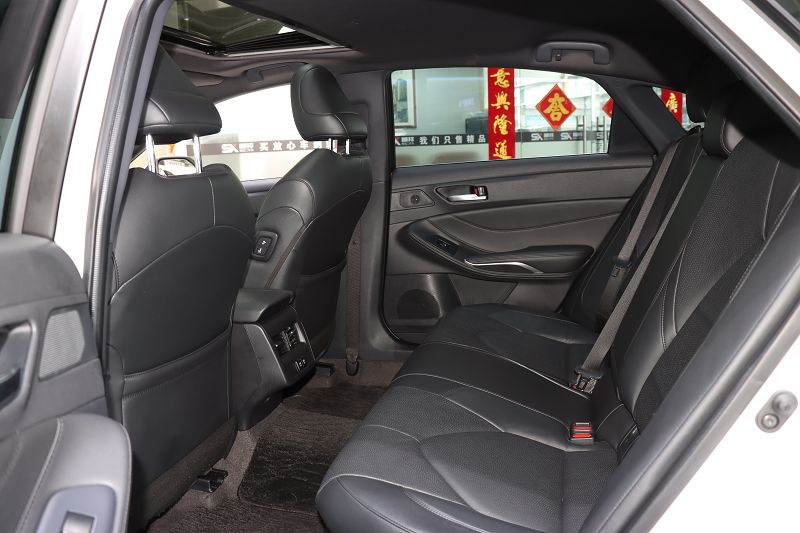 丰田 亚洲龙 2019款 双擎 2.5L 豪华版 国VI