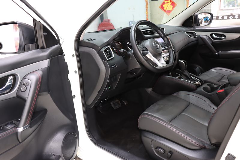 日产 逍客 2022款 2.0L CVT XV Prem.豪华版 国VI