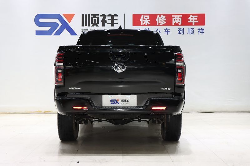 长城 炮 2021款 2.0T乘用全球版自动汽油两驱舒适型标箱GW4C20B
