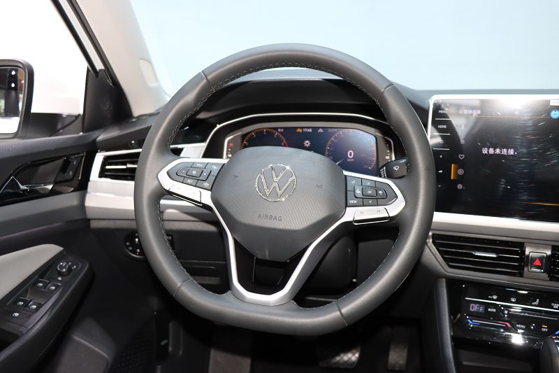 大众 宝来 2023款 300TSI DSG尊行版