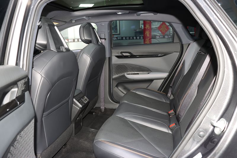 长安UNI-V 2022款 1.5T 尊贵型