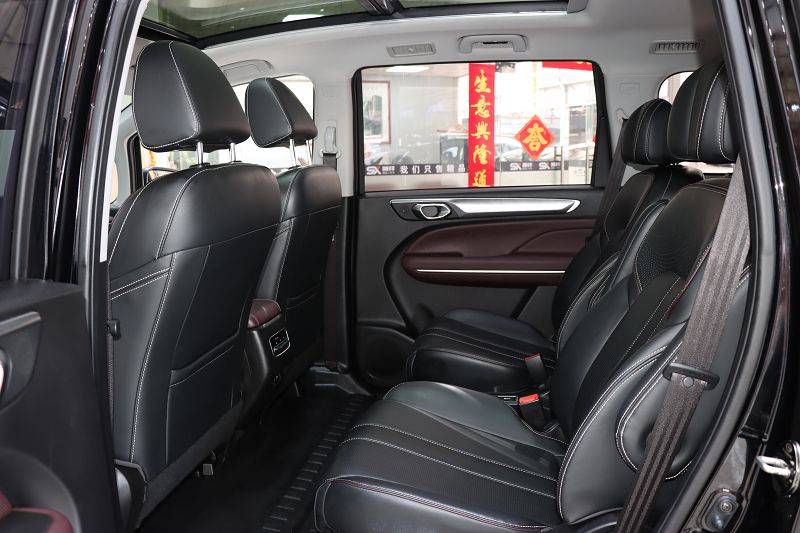 广汽传祺 传祺M6 2023款 PRO 270T DCT尊享版
