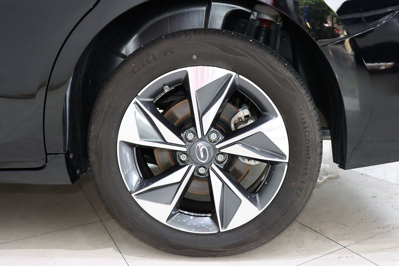 广汽传祺 传祺M6 2023款 PRO 270T DCT尊享版