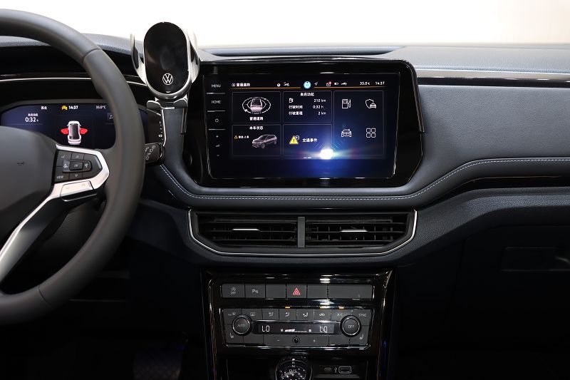 大众 途岳 2025款 新锐 300TSI 锐享版