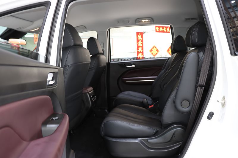 广汽传祺 传祺M6 2021款 PRO 270T DCT精英版