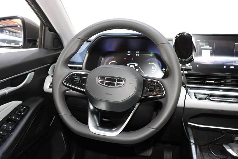 吉利汽车 帝豪 2022款 第4代 1.5L CVT旗舰型