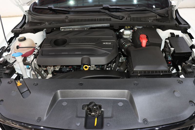 吉利汽车 缤瑞 2021款 1.4T CVT F-运动版