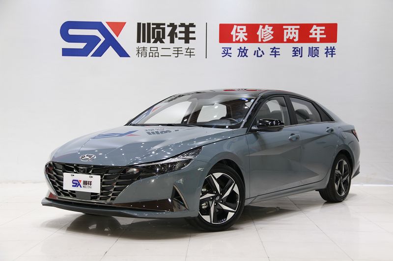 现代伊兰特 2021款 1.5l cvt top旗舰版